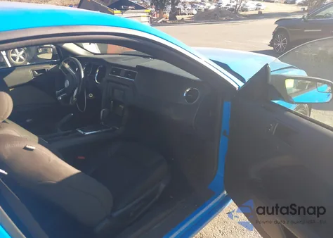 2013 Ford Mustang V6 z USA, uszkodzony, nr VIN 1ZVBP8AMXD5224211